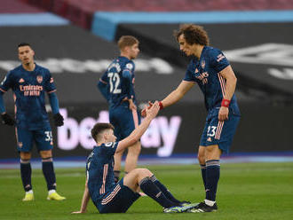 West Ham viedol 3:0, po vlastných góloch nakoniec udržal len remízu