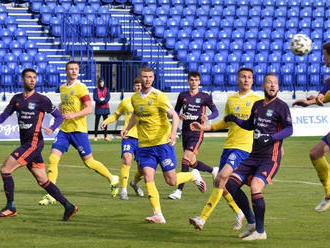 Zasahovali nosidlá, rozhodli penalty. Vo východniarskom derby uspeli Košice