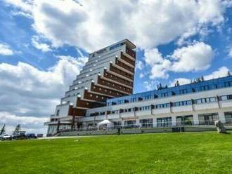 Hotel Panorama**** pri Štrbskom plese s polpenziou a dieťaťom do 11 rokov v cene.