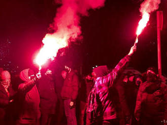 Švajčiarska polícia zasiahla na demonštrácii proti opatreniam