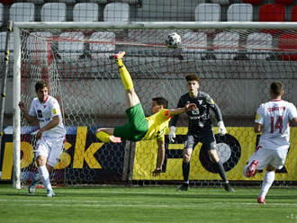 Futbalisti Žiliny zvíťazili v zápase Fortuna ligy nad Trenčínom 3:2