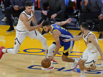 NBA: Curry dal Denveru 53 bodov, prekonal Chamberlaina