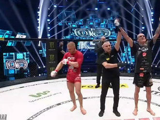 KSW 60: Barborík v druhom kole víťazí na škrtenie!