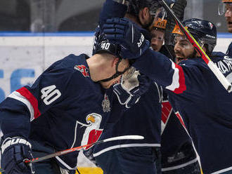 Slovan nemal problém. Nitru vyradil z play off po ďalšom výprasku