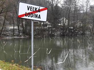 V obci Veľká Lodina bolo nájdené telo ženy bez známok života