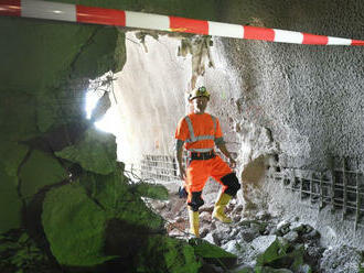 FOTO: Po necelom roku prerazili tunel Bikoš