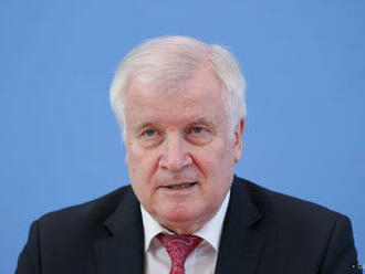 Novým koronavírusom sa nakazil minister vnútra Horst Seehofer