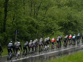 Giro d'Italia: Po tragédii vláda vyzvala na zmenu trasy 19. etapy