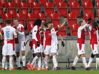 Rivala nezastavil ani Hancko. Slavia ovládla pražské derby a je vo finále pohára