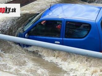 Boj o život pri Rudne nad Hronom: FOTO Žena uviazla v potoku! Išlo o minúty