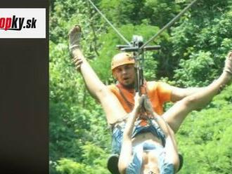 Poriadne pikantná jazda na zipline! Dievčina sa pri tejto FOTO ide od hanby prepadnúť