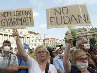 Maďarská opozícia pripravila protest proti čínskej univerzite Fu-tan