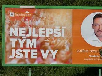 Přelom ve fotbale. Šmicer zkusil billboardy: Populismus, nebo vzkaz berbrovcům