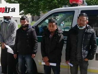 Polícia našla 3 osoby z Bangladéša a jedného Inda: Požiadali o udelenie azylu