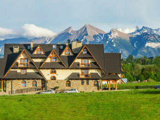 Poľské Tatry z penziónu Silverton*** blízko kúpeľov Terma Bania.