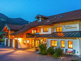 Rakúsko - príroda plná cyklotrás: Hotel Landhaus Amadeus **** s wellness, SommerCard, bicyklom a raňajkami.