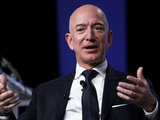 Jeff Bezos příští pondělí odstupuje z prezidentské pozice Amazonu