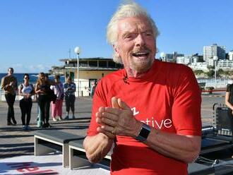 Beköszönt az új űrkorszak: Richard Branson a világűr peremén