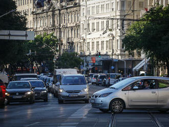 Elkezdődött a Blaha Lujza tér felújítása - újabb lezárások, káosz és dugó a fővárosban