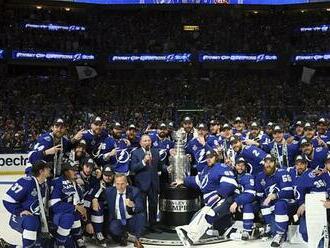 Dílo dokonáno. Tampa obhájila Stanley Cup, slaví i české duo Palát s Ruttou