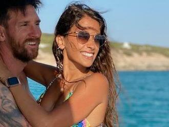 Toto uňho často nevidíme: Messi sa pochválil dokonalou postavou manželky Antonelly!