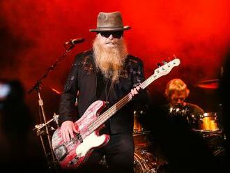 Ďalšia rana pre hudobnú scénu: Zomrel basgitarista skupiny ZZ Top Dusty Hill  