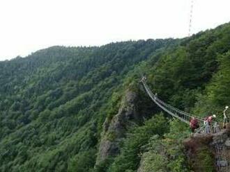 Slovenská via ferrata v Kremnických vrchoch s najdlhším lanovým mostom.