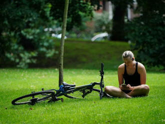 V Dubnici nad Váhom začali s výstavbou stojísk pre zdieľané bicykle