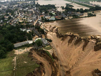 Sever Turecka postihli prívalové povodne