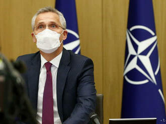 Stoltenberg: NATO je znepokojené vysokou mierou násilia Talibanu