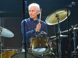 Poprvé od roku 1963. Bubeník Charlie Watts vynechá turné s Rolling Stones