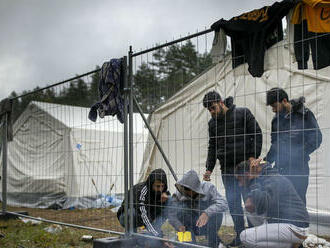 Litva čelí náporu migrantov, Estónsko aj Lotyšsko sprísňujú opatrenia