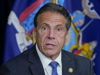 Guvernér štátu New York Andrew Cuomo rezignoval. Čelí obvineniam zo sexuálneho obťažovania