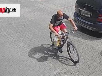 Zlodej na FOTO nemal žiadnu hanbu: Ukradol riadne zabezpečený bicykel, polícia po ňom pátra