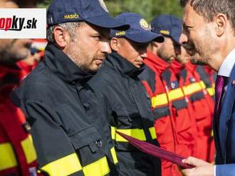 VIDEO Hasiči, ktorí zasahovali v Grécku, sú hrdinovia: Premiér im poďakoval a rozdal aj odmeny