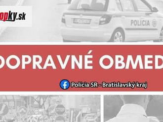 Polícia upozorňuje vodičov: Nočné dopravné obmedzenia na Bajkalskej ulici v Bratislave