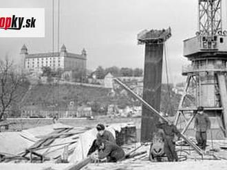 Historické okienko: Most SNP patrí k dominantám Bratislava, unikátne RETRO foto výstavby