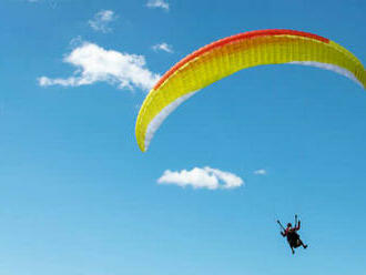 Tandemový paragliding z výšky až do 1000 metrov nad Donovalmi alebo na Straníku v Žiline.