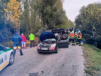 TRAGICKÁ NEHODA: Zrážka s kamiónom si vyžiadala 4 životy a 6 zranených