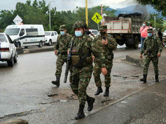 K útoku na vojenskú základňu v Kolumbii sa prihlásili disidenti z FARC