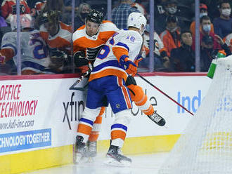 NY Islanders s Pánikom zvíťazili na ľade Philadelphie