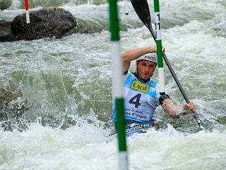 Čtyři kajakáři v sekundě, nejrychlejší byl Přindiš. Na dosah má celkový triumf