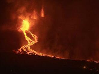 Španielsko vyhlásilo ostrov La Palma pre sopku za oblasť katastrofy