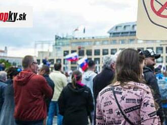 Podľa primátora polícia situáciu na protestoch v Bratislave zvládla