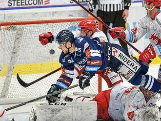 V derby kralovaly Vítkovice a Pardubice, poslední Zlín dotírá na Kladno