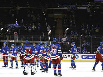 Černák sa vrátil, ale Tampa si proti Rangers ani neškrtla