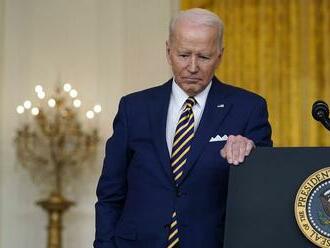 Úspechy? Biden má po roku najmä problémy