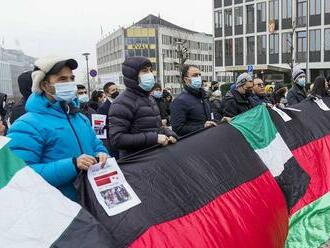 V Osle sa začali rozhovory medzi Talibanom a spojeneckými krajinami