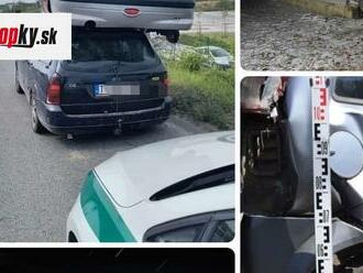 Trnavský doubledecker či nehoda BMW a sovietskeho tanku: Policajti zverejnili top kuriozity roku 2021!