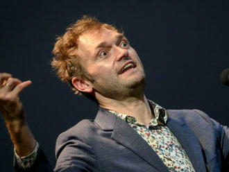 NAžIVO: Geniální blázen a bláznivý génius Chris Thile si podmanil Prague Sounds